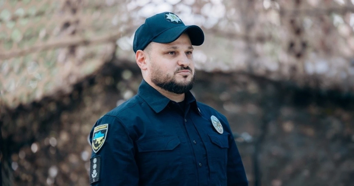 Полковник Олексій Білошицький представляється особовому складу Департаменту патрульної поліції