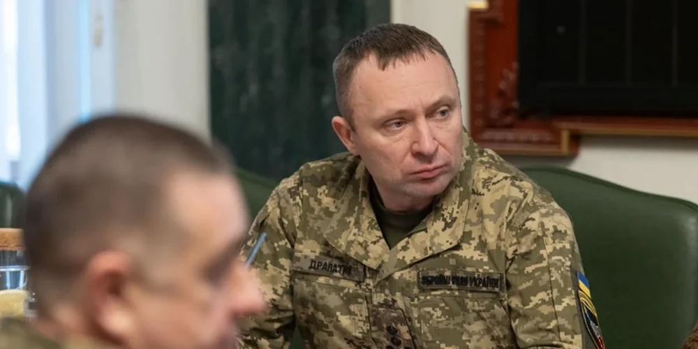 Генерал-майор Михайло Драпатий під час виконання обов'язків Головнокомандувача ЗСУ