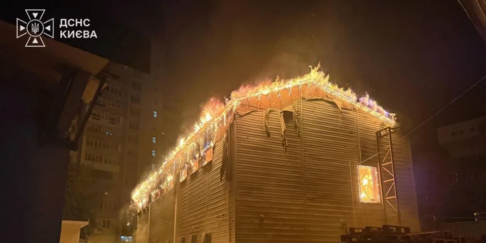 Наслідки удару РФ по Києву у ніч на 20 серпня, фото ДСНС